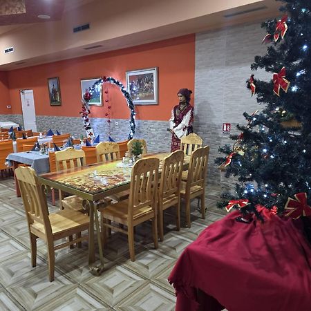 Bed And Breakfast Turist Staro Petrovo Selo Bagian luar foto
